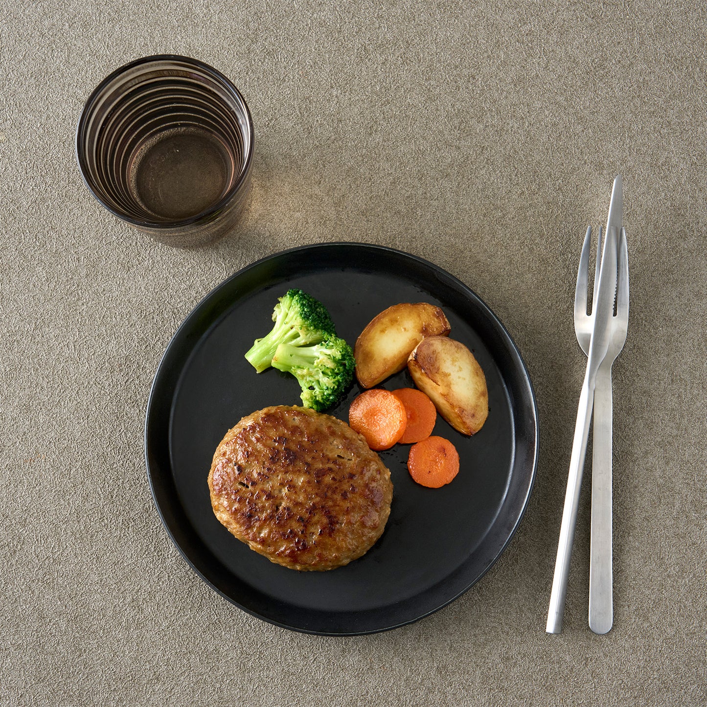 デリシーズ チーズインハンバーグ